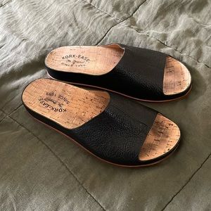 Kork-Ease Tutsi slides